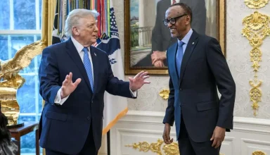 Les présidents Donald Trump des Etats-Unis et Paul Kagame de la République du Rwanda lors de la signature des accords de paix de Washington à la Maison Blanche en 2025. 14 pays africains ont signé des accords avec Washington. Crédit image: The White House